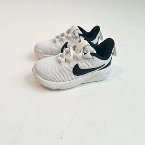 Nike Toddler Star Runner 4 Sneakers 6C